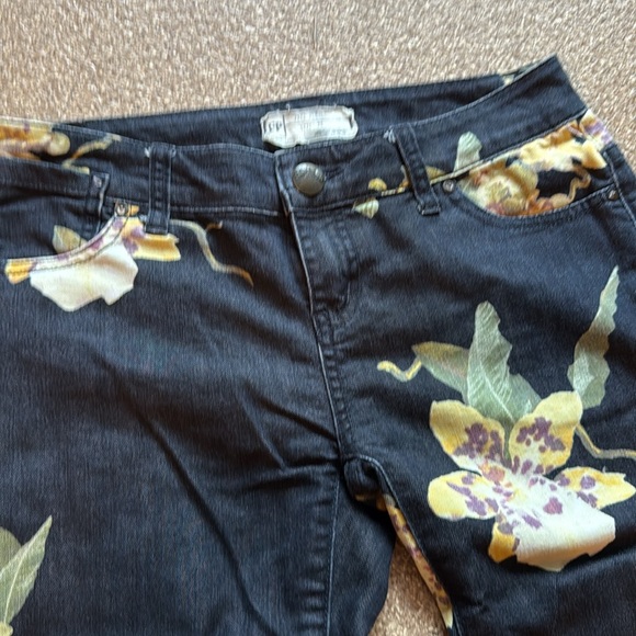 Denim - Picture 2 of 3